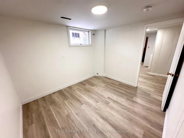 Additional image 13 of 11 Van Horne Pl