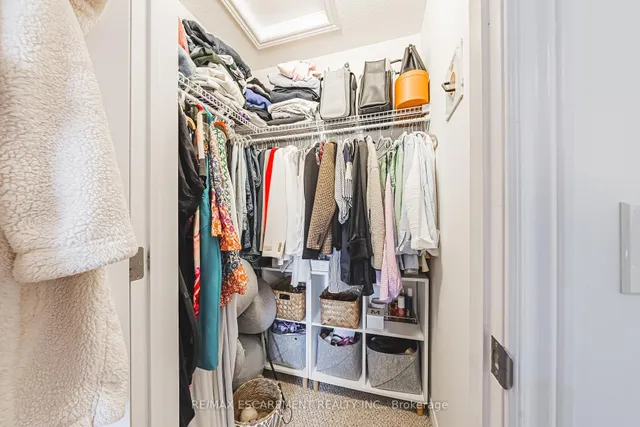 Additional image 39 of 18 Ridgeside Lane