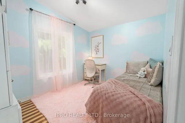 Additional image 19 of 23 Stanley Crt