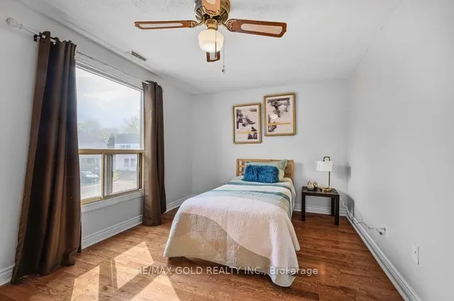 Additional image 21 of 15 Hughes Crt