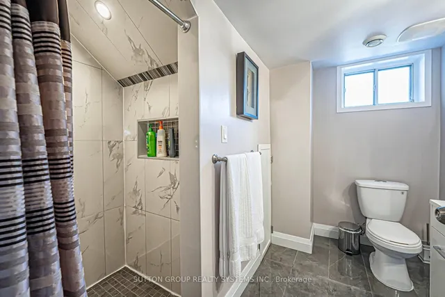 Additional image 10 of 366 Renforth Dr