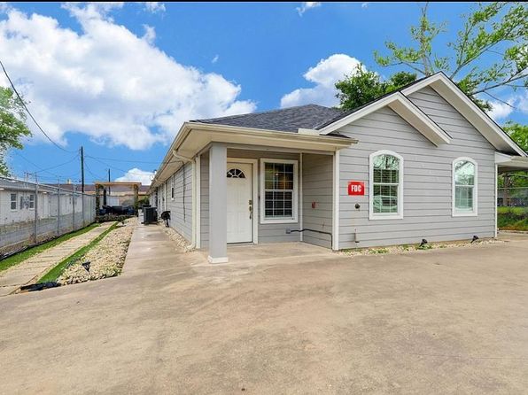 Property image for 5038 Mallow St, Houston, TX 77033