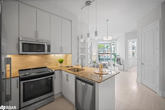 Additional image 5 of 2 Old Mill Dr Unit 103