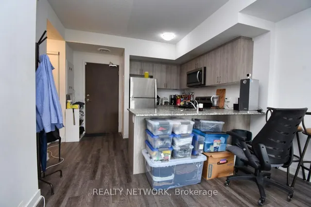 Additional image 8 of 16 Markle Cres Unit 313