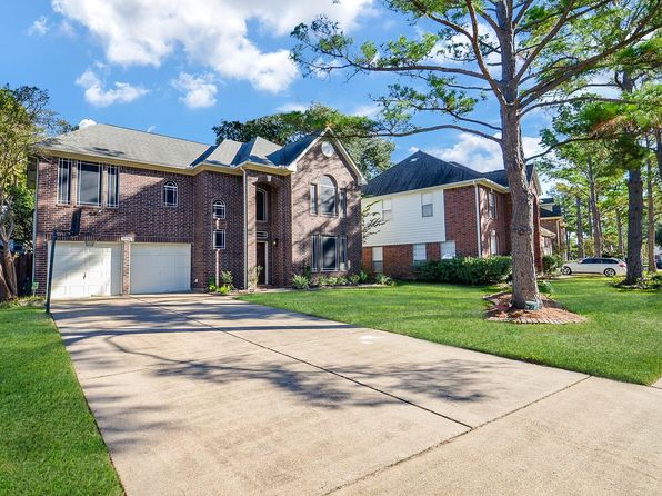 13738 Wheatbridge Dr, Houston, TX 77041