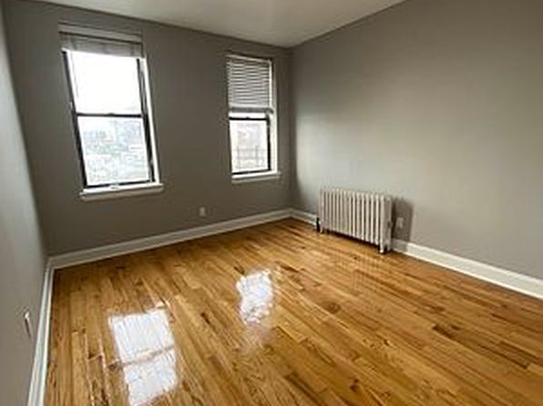 2721 Heath Ave #2E, Bronx, NY 10463