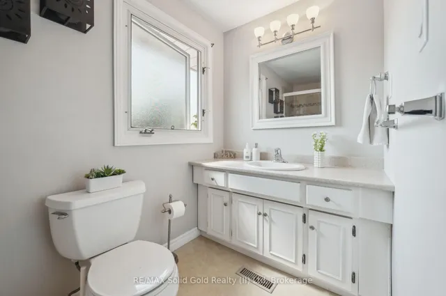 Additional image 27 of 44 Sandsprings Crt