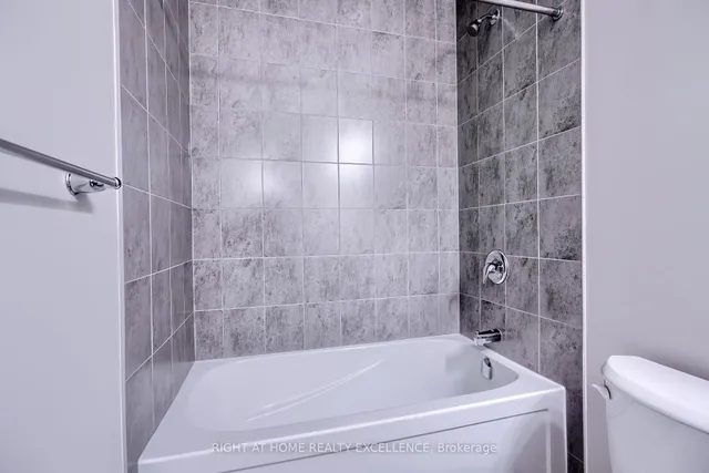 Additional image 25 of 261 Woodbine Ave Unit 28