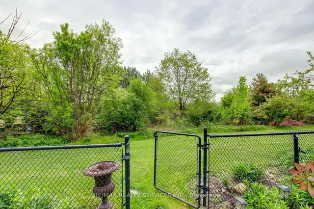 Additional image 44 of 182 Pressed Brick Dr