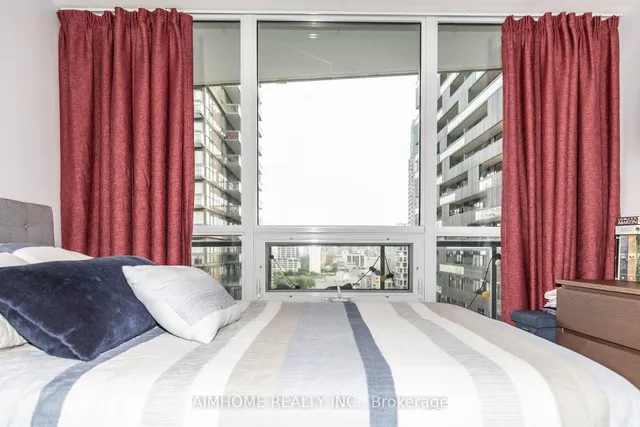 Additional image 9 of 30 Roehampton Ave Unit 2101