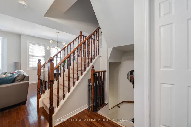 Additional image 4 of 760 Lawrence Ave Unit 46