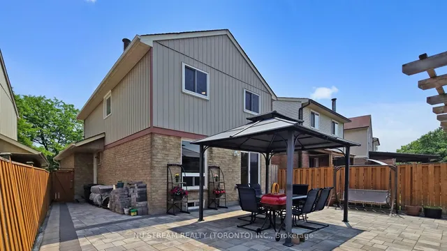 Additional image 39 of 16 Caronia Sq