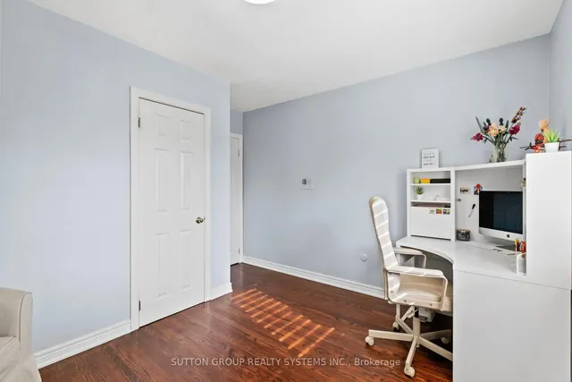 Additional image 25 of 732 Royal York Rd