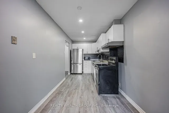 Additional image 6 of 4062 Lawrence Ave Unit 306