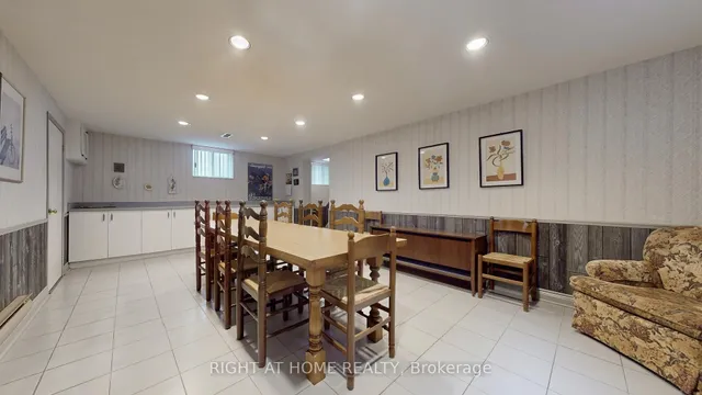 Additional image 39 of 1159 Glengrove Ave