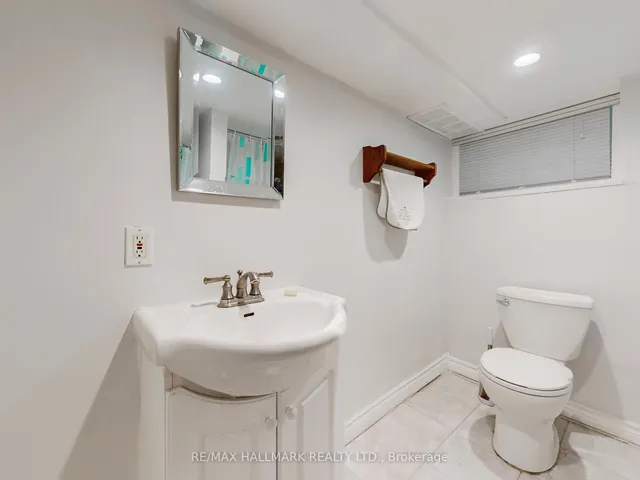 Additional image 38 of 34 Strathcona Ave