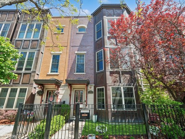 3447 N Whipple St, Chicago, IL 60618