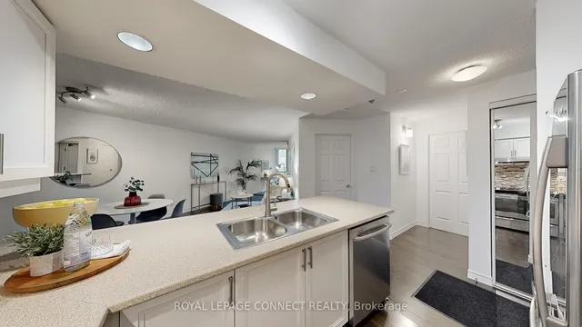 Additional image 21 of 801 King St Unit 601