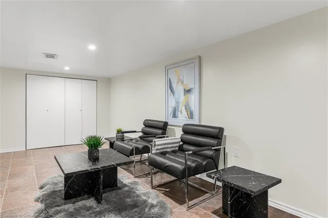 Additional image 31 of 68 Belmont Ave