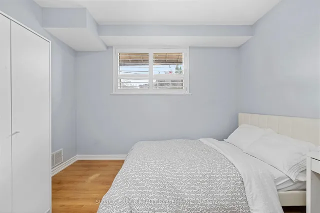 Additional image 35 of 732 Royal York Rd