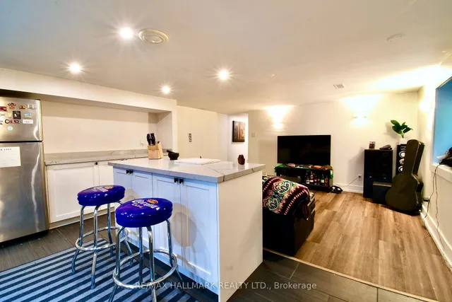 Additional image 39 of 34 River St