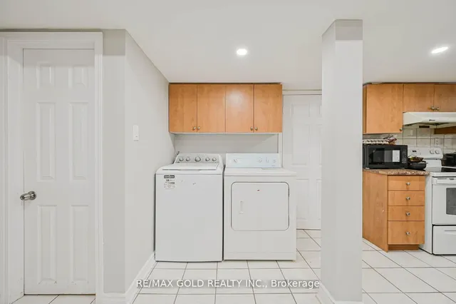 Additional image 34 of 44 Ribbon Dr