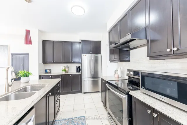 Additional image 20 of 83 Enford Cres