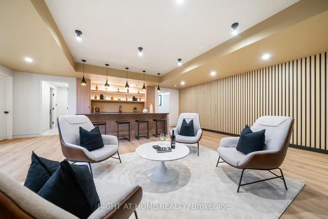 Additional image 37 of 16 Joanne Crt