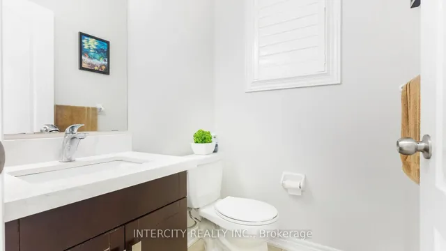 Additional image 19 of 72 Campwood Cres