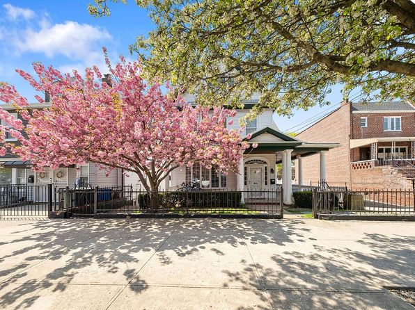 2622 E 24th St, Brooklyn, NY 11235