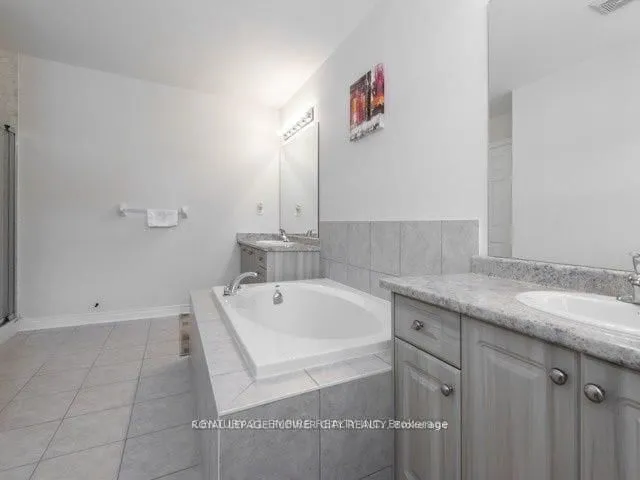 Additional image 14 of 15 Zanetta Cres