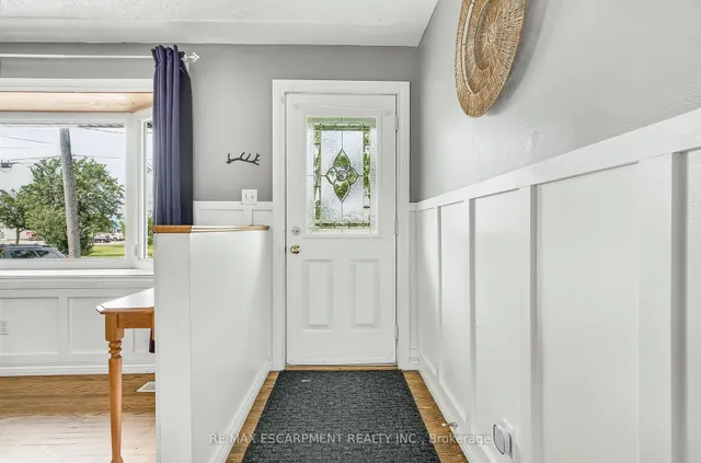 Additional image 4 of 50 Sandalwood Ave