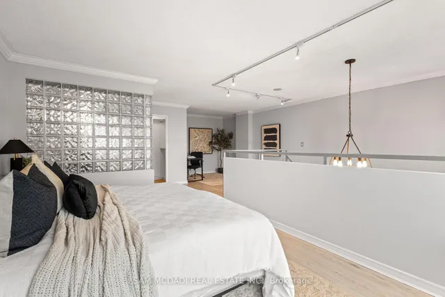 Additional image 18 of 250 Manitoba St Unit PH837