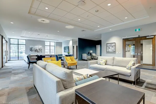 Additional image 26 of 30 Hamilton St Unit 407