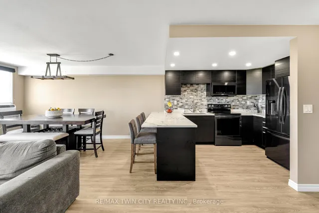 Additional image 19 of 18 Holborn Crt Unit 602