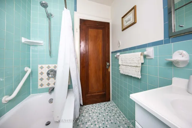 Additional image 30 of 52 Frankdale Ave