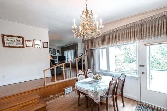 Additional image 33 of 1081 Islington Ave