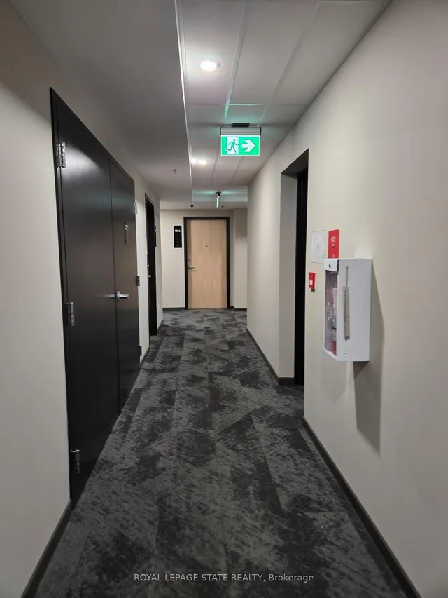 Additional image 15 of 60 Charles St Unit 1202