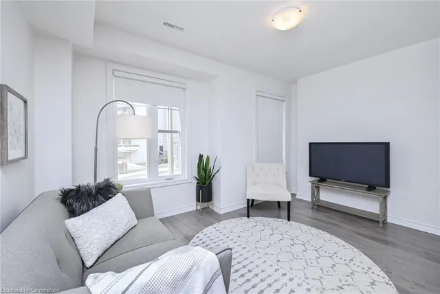 Additional image 18 of 2179C Weston Rd Unit 7