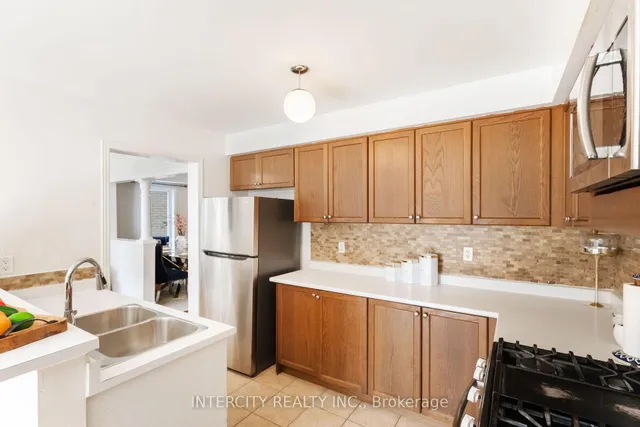 Additional image 20 of 18 Snowshoe Lane