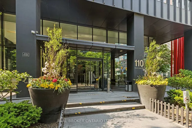 Additional image 3 of 110 Charles St Unit PH 4403