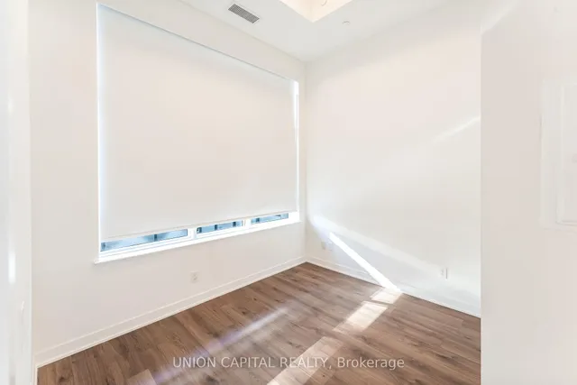 Additional image 16 of 405 Dundas St Unit 114