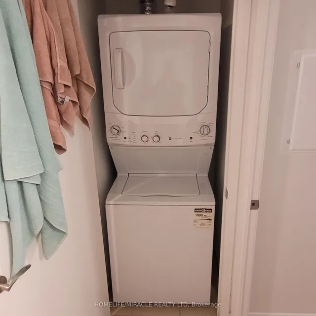 Additional image 15 of 830 Lawrence Ave Unit 529