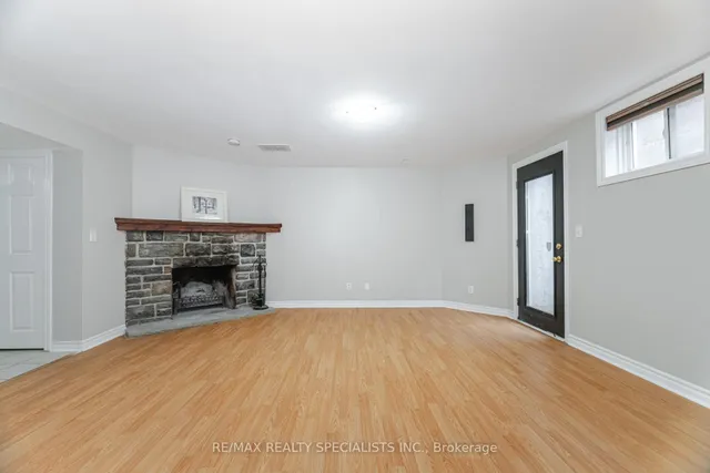 Additional image 36 of 2676 Castle Hill Cres