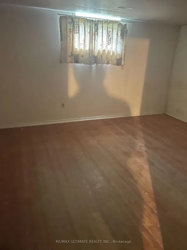 Additional image 5 of 11 Flamingo Cres