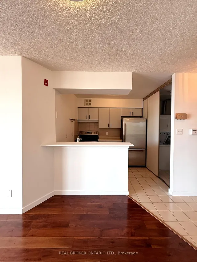 Additional image 21 of 20 Southport St Unit 608