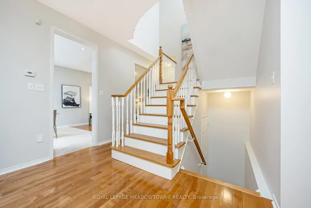 Additional image 20 of 996 Vickerman Way