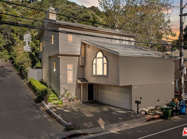 1110 N Beverly Glen Blvd, Los Angeles, CA 90077