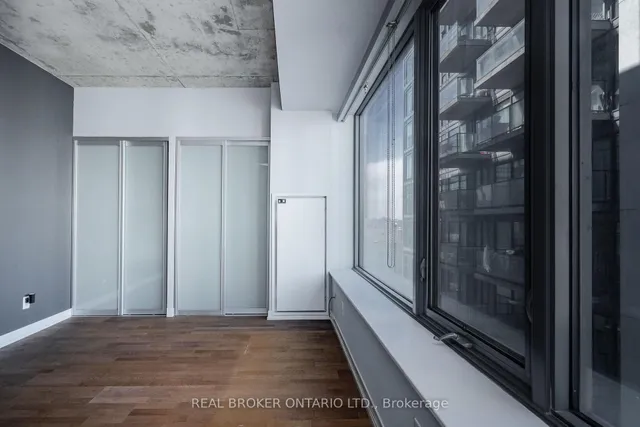 Additional image 14 of 95 Bathurst St Unit 1201