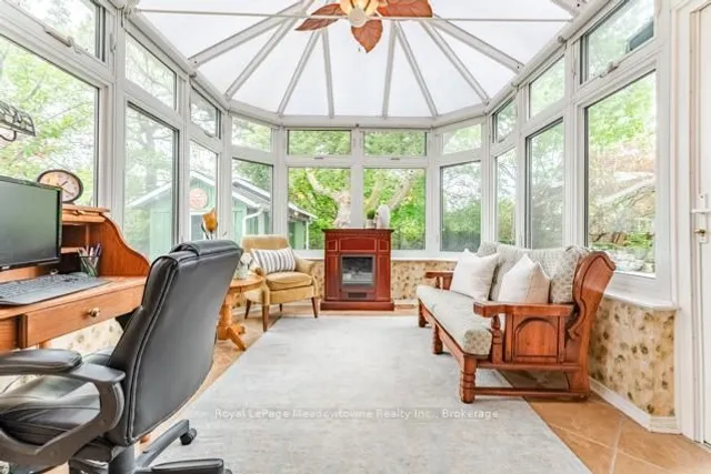 Additional image 15 of 690 Robertson Cres